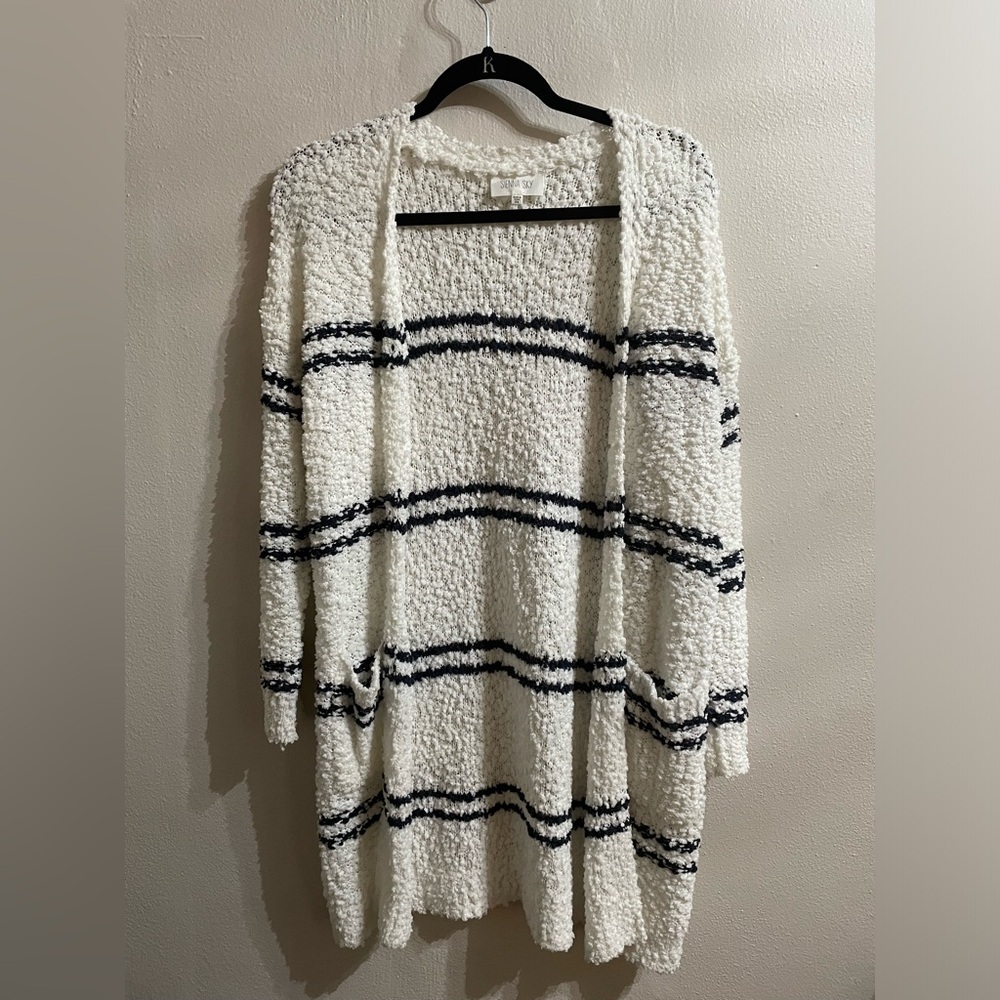Cute and comfy women’s cardigan!